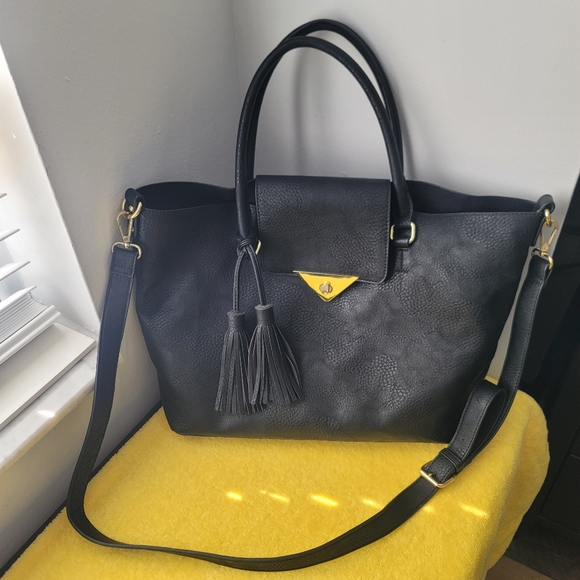 Like New Charming Charlie Black Shoulder Hand Bag Purse Boho Style Cute Shape - Picture 2 of 7